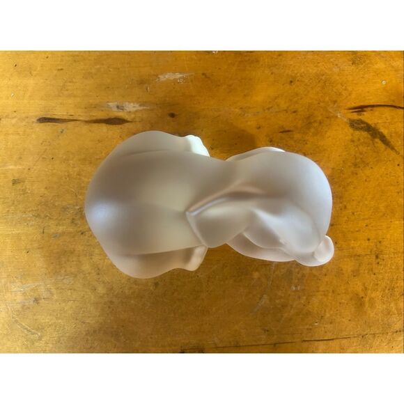 Lenox find crystal frosted elephant made in Germany (5617) - Picture 5 of 7